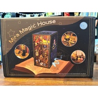 Magic House Book Nook 3D Puzzle