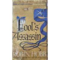 Fool's Assassin (Fitz and the Fool : Book 1)